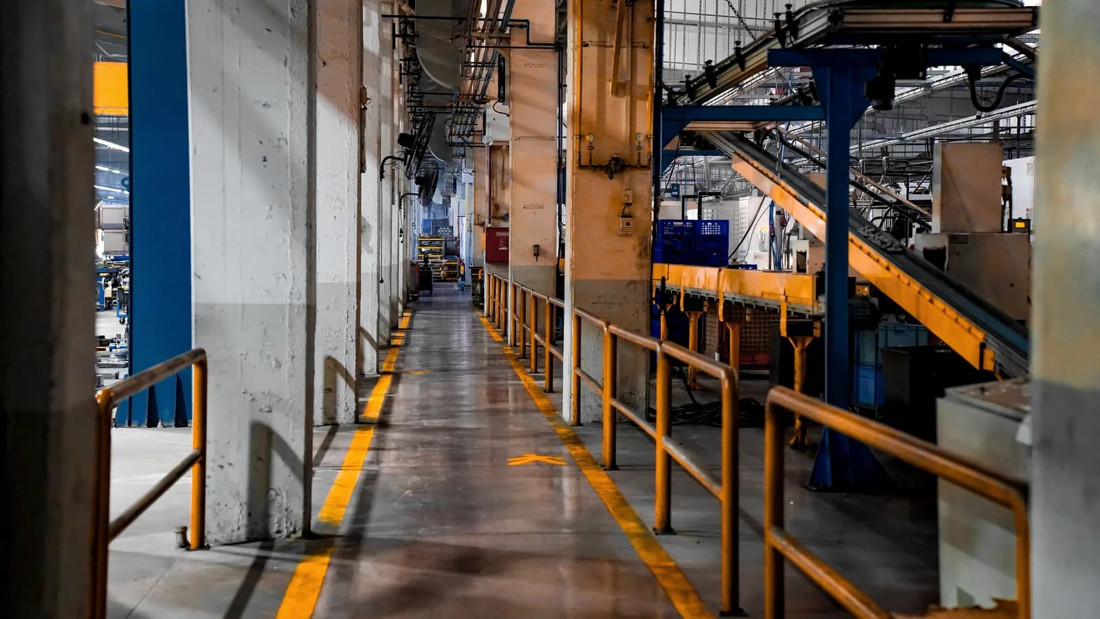 Industrial factory line used for neutral machinery sourcing context